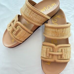Sam Edelman Rowan Footbed Sandal NEW (never worn) List Price $120 Sand Dune